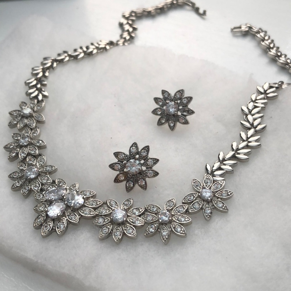 Jewelry set for special ocasiones - Picture 3 of 3